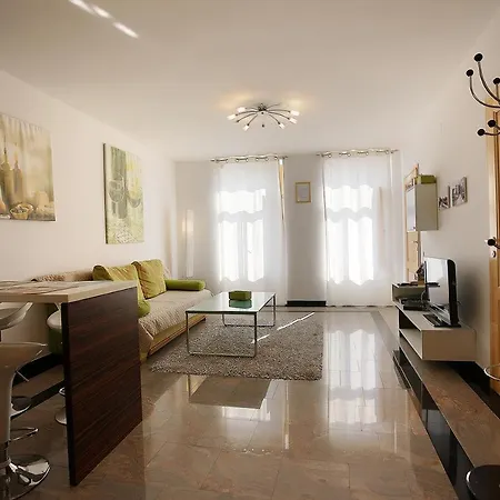 Apartment Stadthaus Briski Opatija