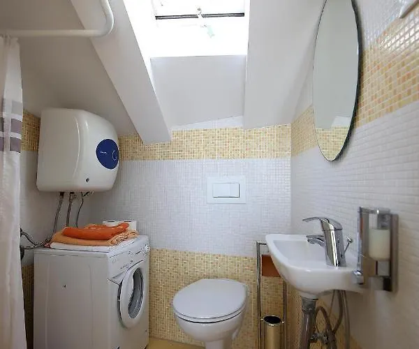 Stadthaus Briski شقة أوباتيا